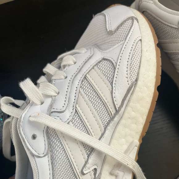 Adidas sneakers women’s - Picture 2 of 4